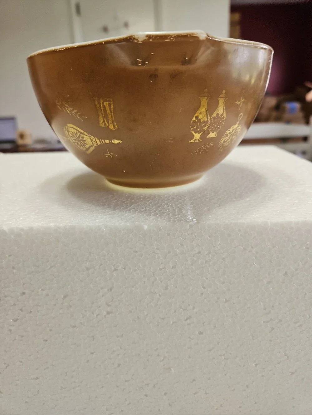 PYREX Vintage Early American Cindrella 1.5 Pint Brown & Gold Bowl #441